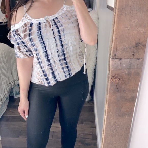Entro boho cold shoulder top size small - Picture 1 of 8